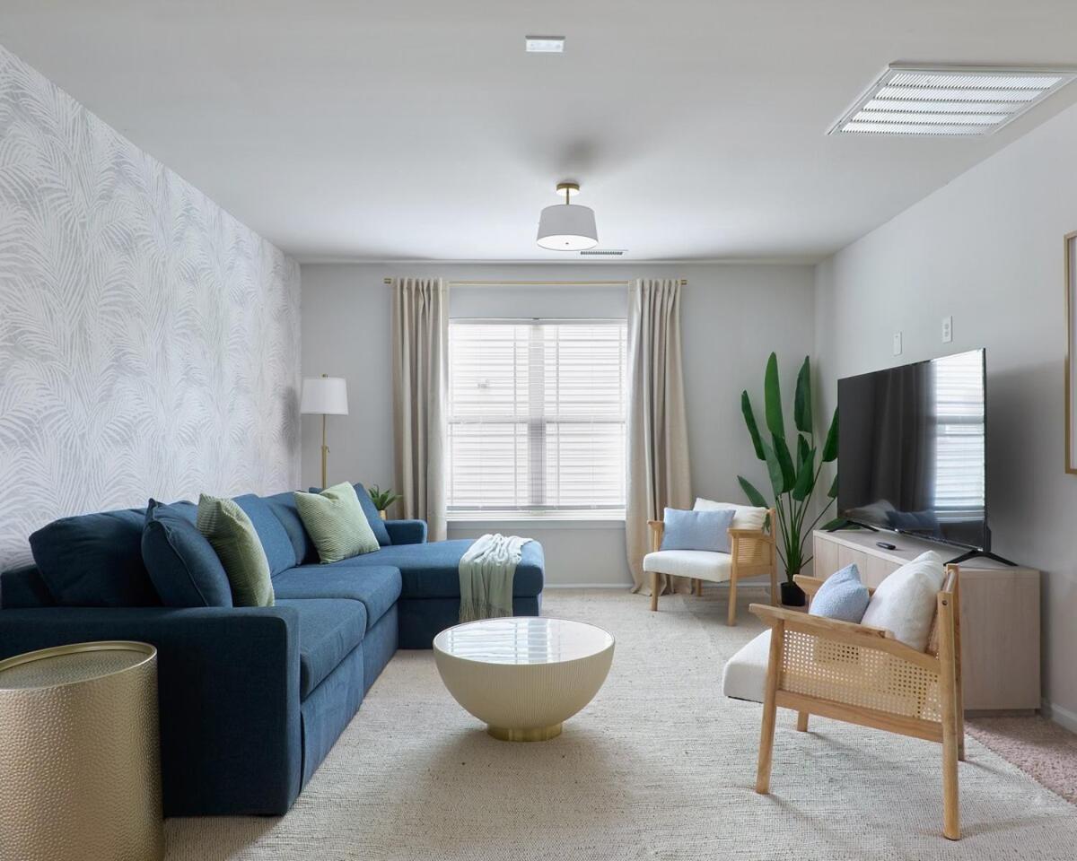Palm House Luxury Retreat For Families And Corporate Holiday home Charlotte