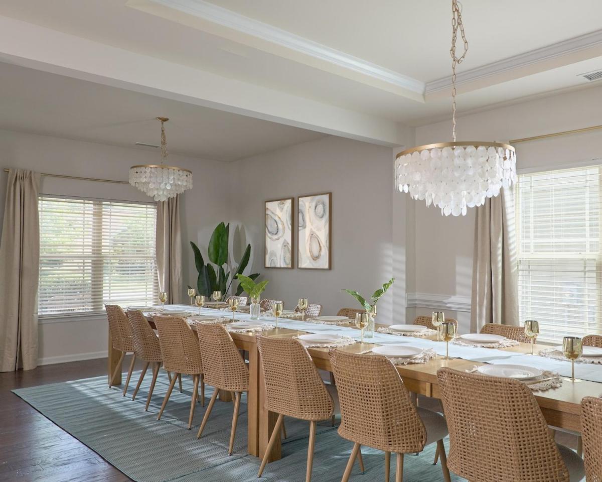 Palm House Luxury Retreat For Families And Corporate Holiday home *