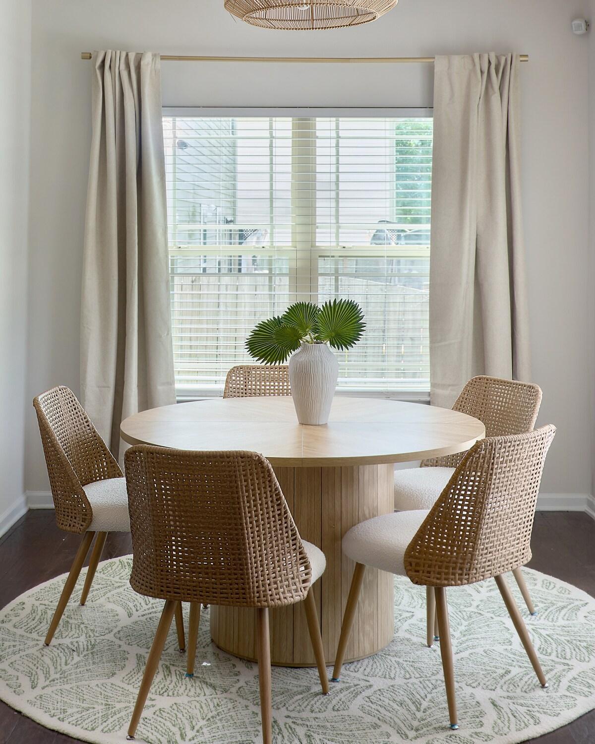 Holiday home Palm House Luxury Retreat For Families And Corporate Charlotte